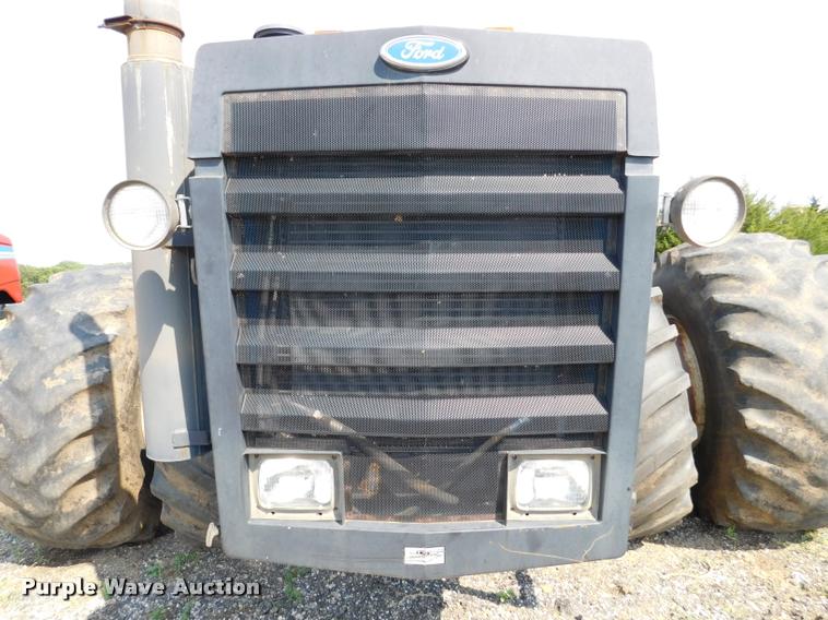 image for item DB9405 1990 Ford 946 Versatile 4WD tractor