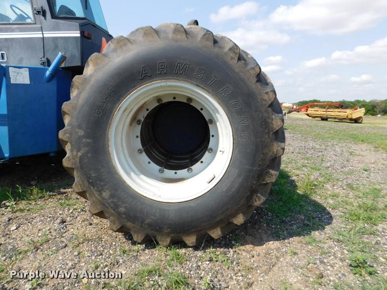 image for item DB9405 1990 Ford 946 Versatile 4WD tractor