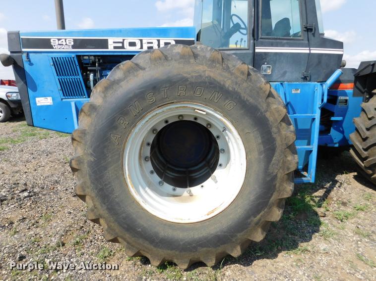 image for item DB9405 1990 Ford 946 Versatile 4WD tractor