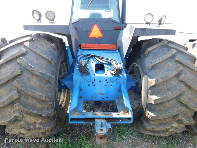 image for item DB9405 1990 Ford 946 Versatile 4WD tractor