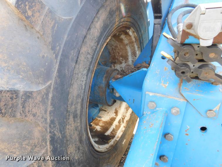 image for item DB9405 1990 Ford 946 Versatile 4WD tractor