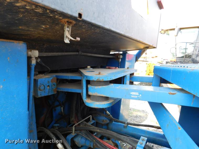 image for item DB9405 1990 Ford 946 Versatile 4WD tractor