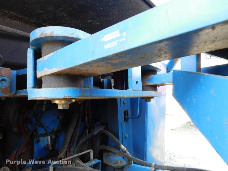 image for item DB9405 1990 Ford 946 Versatile 4WD tractor