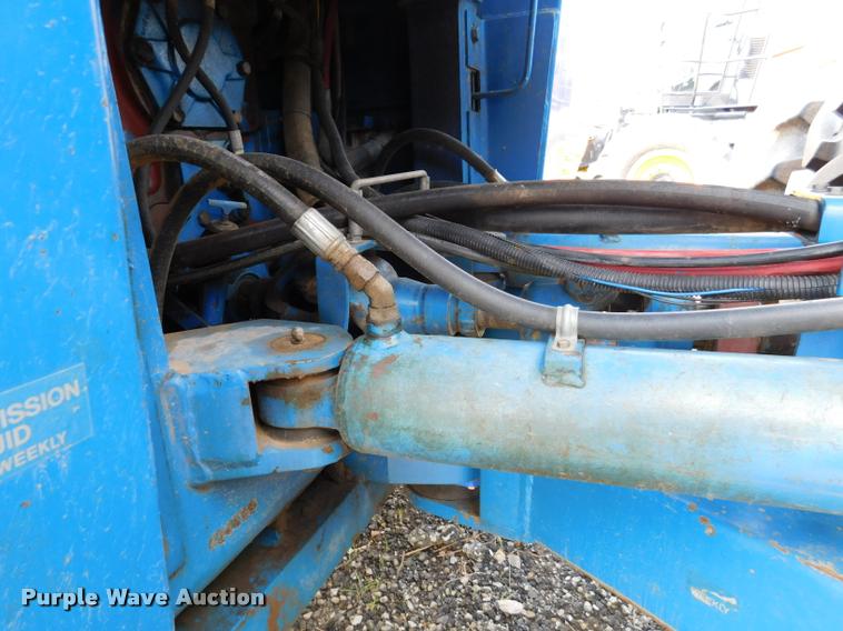 image for item DB9405 1990 Ford 946 Versatile 4WD tractor