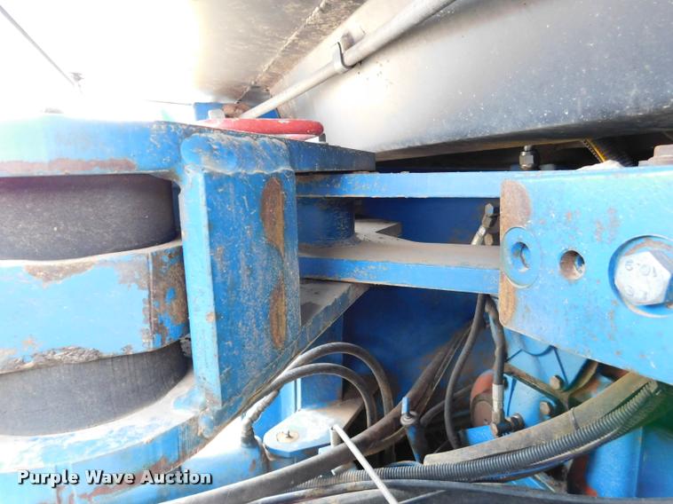 image for item DB9405 1990 Ford 946 Versatile 4WD tractor