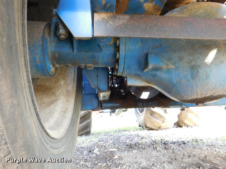 image for item DB9405 1990 Ford 946 Versatile 4WD tractor