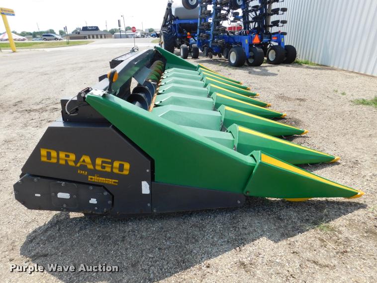image for item DB9406 2010 Drago N8 corn head