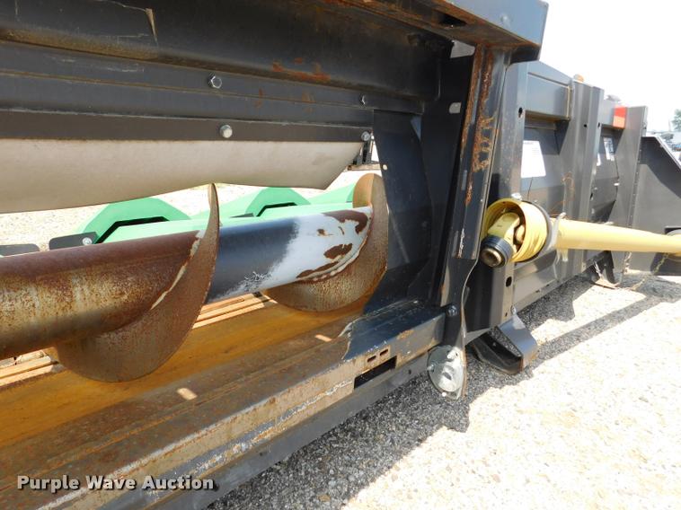 image for item DB9406 2010 Drago N8 corn head