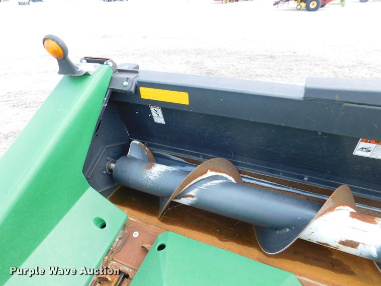 image for item DB9406 2010 Drago N8 corn head