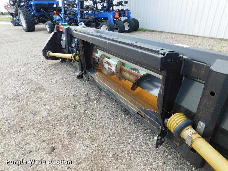 image for item DB9406 2010 Drago N8 corn head