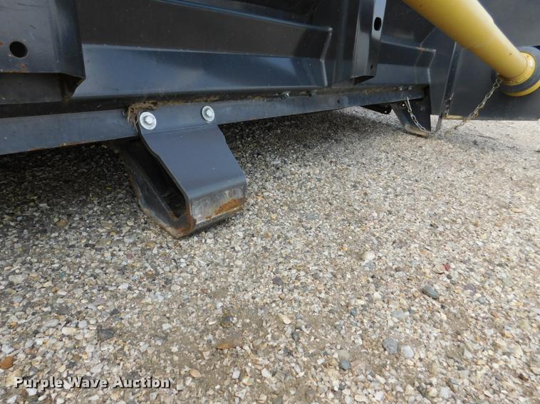 image for item DB9406 2010 Drago N8 corn head