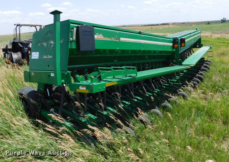 image for item DB9409 2010 Great Plains 2S-2600HD-3210 no-till grain drill
