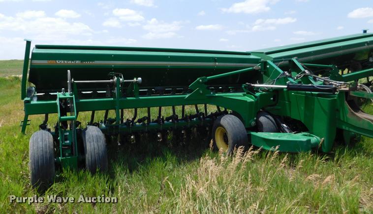 image for item DB9409 2010 Great Plains 2S-2600HD-3210 no-till grain drill