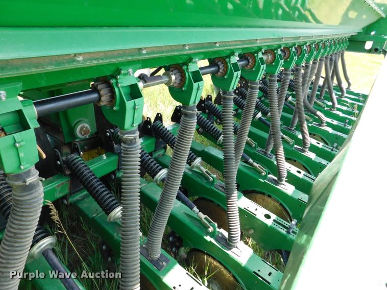 image for item DB9409 2010 Great Plains 2S-2600HD-3210 no-till grain drill