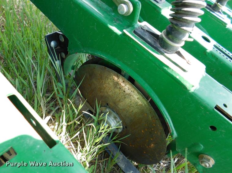 image for item DB9409 2010 Great Plains 2S-2600HD-3210 no-till grain drill