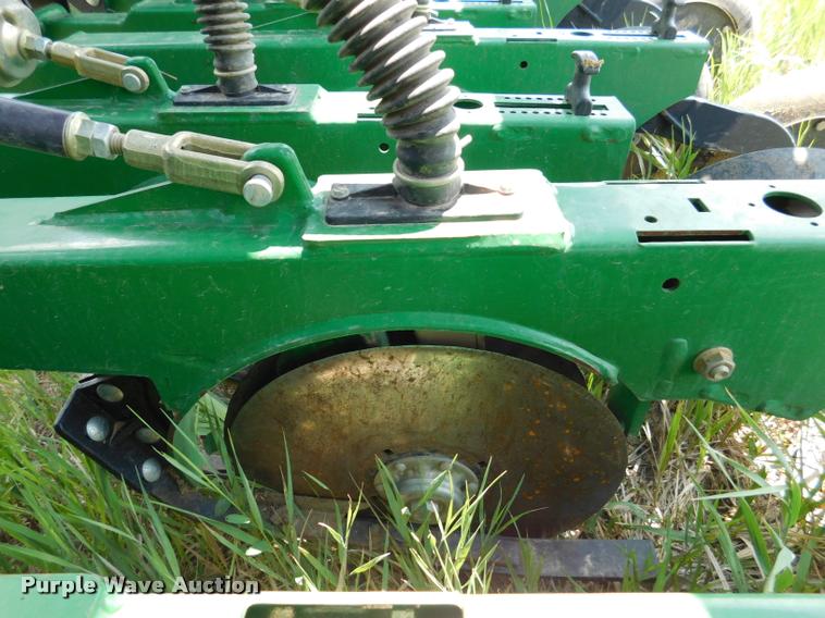 image for item DB9409 2010 Great Plains 2S-2600HD-3210 no-till grain drill