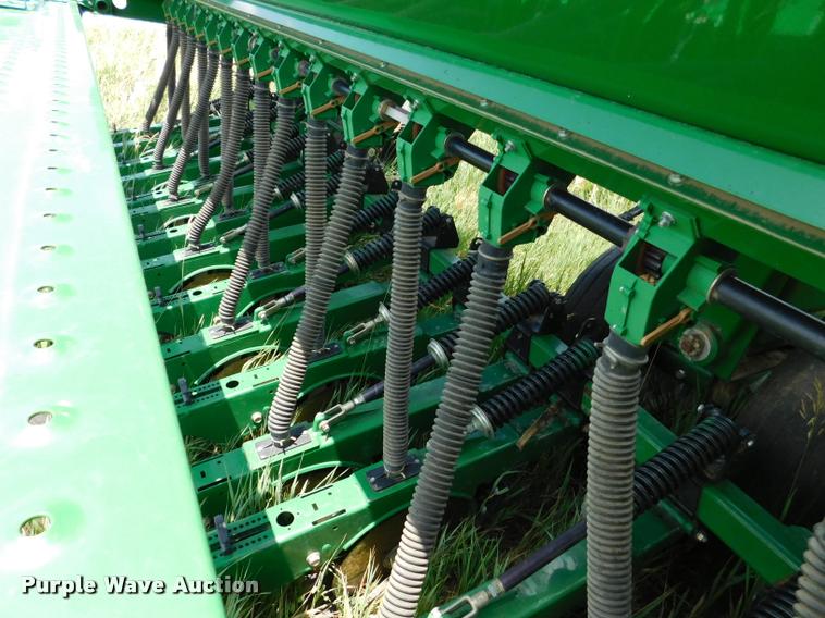 image for item DB9409 2010 Great Plains 2S-2600HD-3210 no-till grain drill