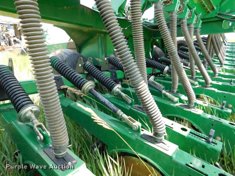 image for item DB9409 2010 Great Plains 2S-2600HD-3210 no-till grain drill