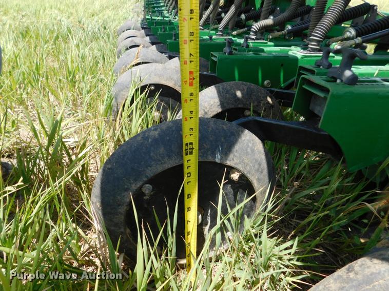 image for item DB9409 2010 Great Plains 2S-2600HD-3210 no-till grain drill