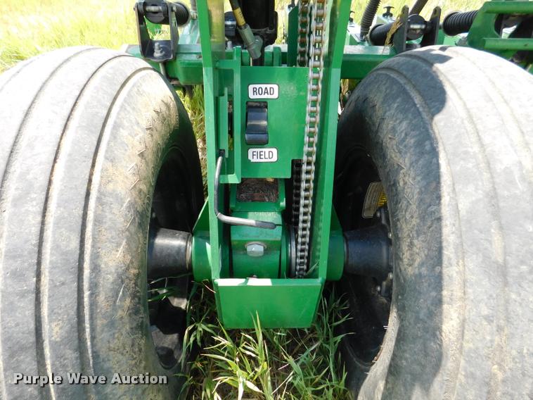 image for item DB9409 2010 Great Plains 2S-2600HD-3210 no-till grain drill