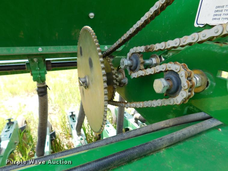 image for item DB9409 2010 Great Plains 2S-2600HD-3210 no-till grain drill