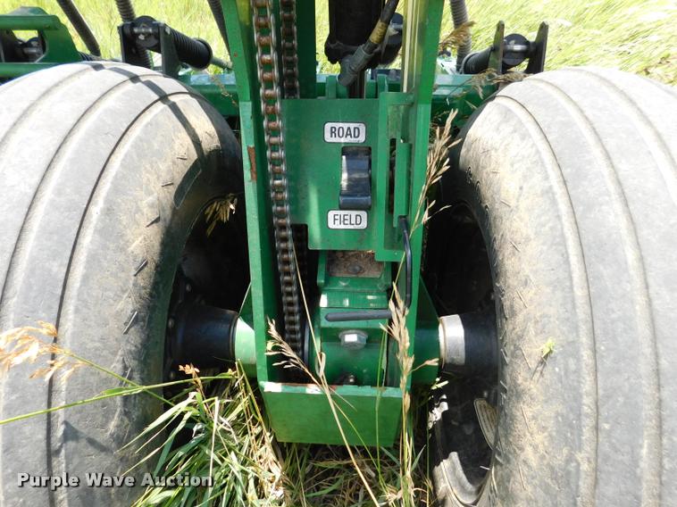 image for item DB9409 2010 Great Plains 2S-2600HD-3210 no-till grain drill