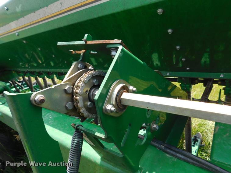image for item DB9409 2010 Great Plains 2S-2600HD-3210 no-till grain drill