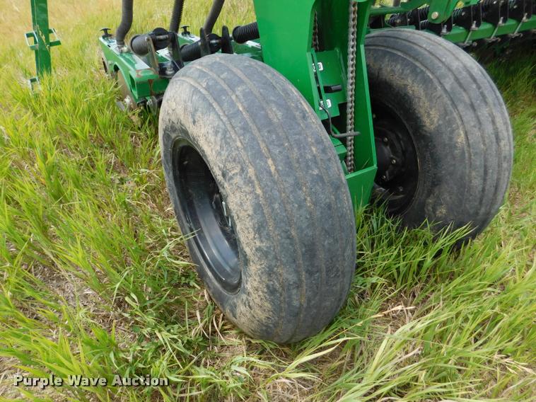 image for item DB9409 2010 Great Plains 2S-2600HD-3210 no-till grain drill