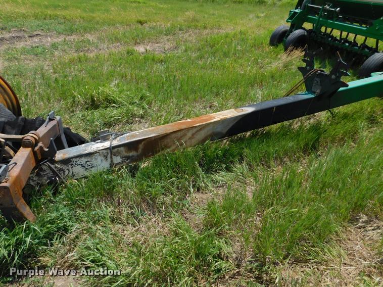 image for item DB9409 2010 Great Plains 2S-2600HD-3210 no-till grain drill