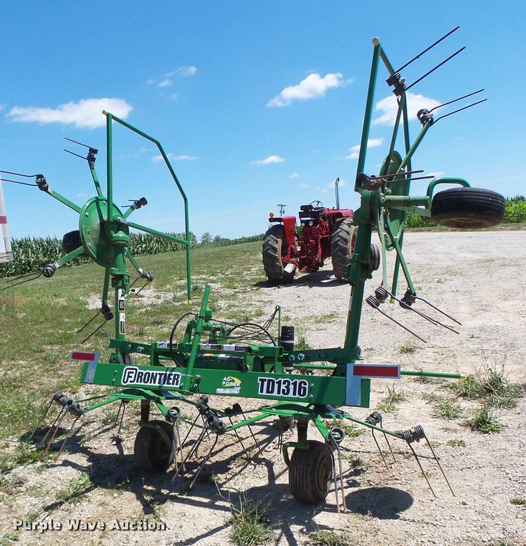 image for item DF9332 Frontier TD1316 hay tedder