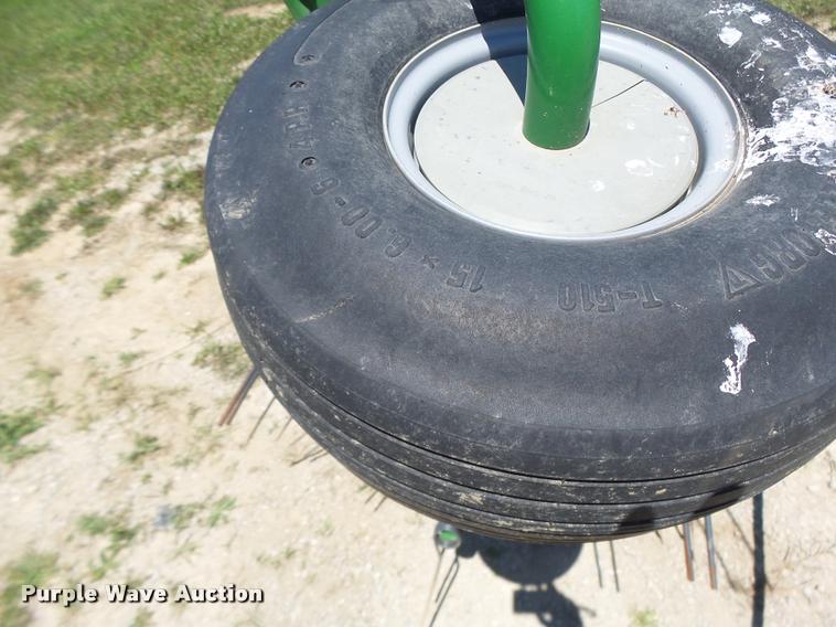 image for item DF9332 Frontier TD1316 hay tedder