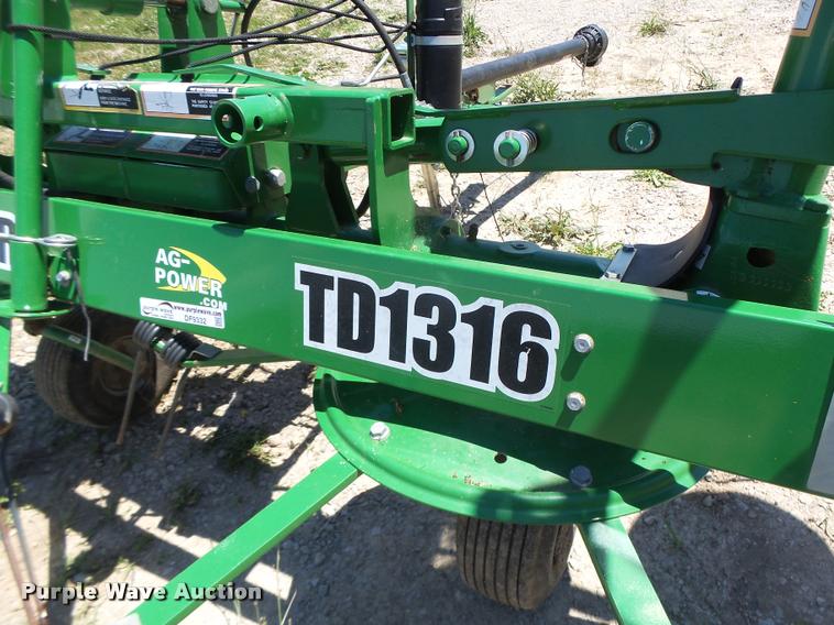 image for item DF9332 Frontier TD1316 hay tedder