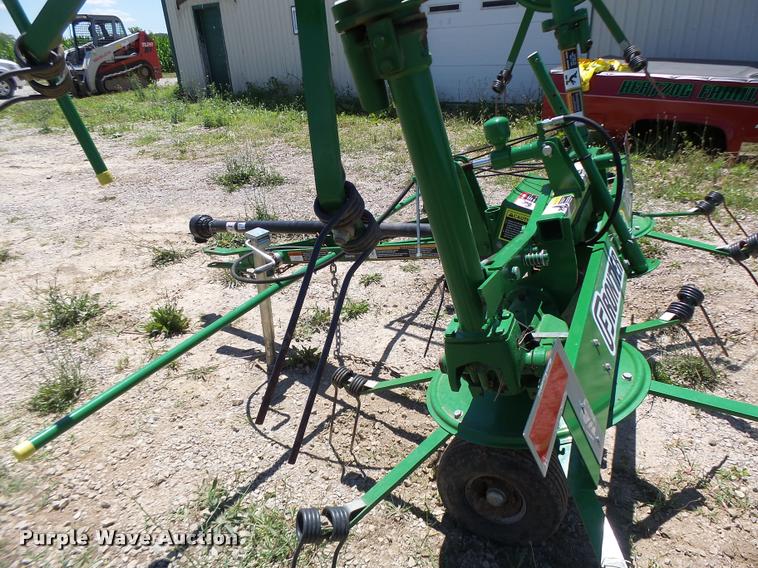 image for item DF9332 Frontier TD1316 hay tedder
