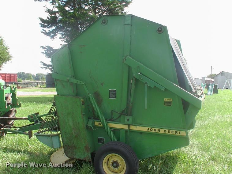image for item DK9607 1981 John Deere 510 round baler
