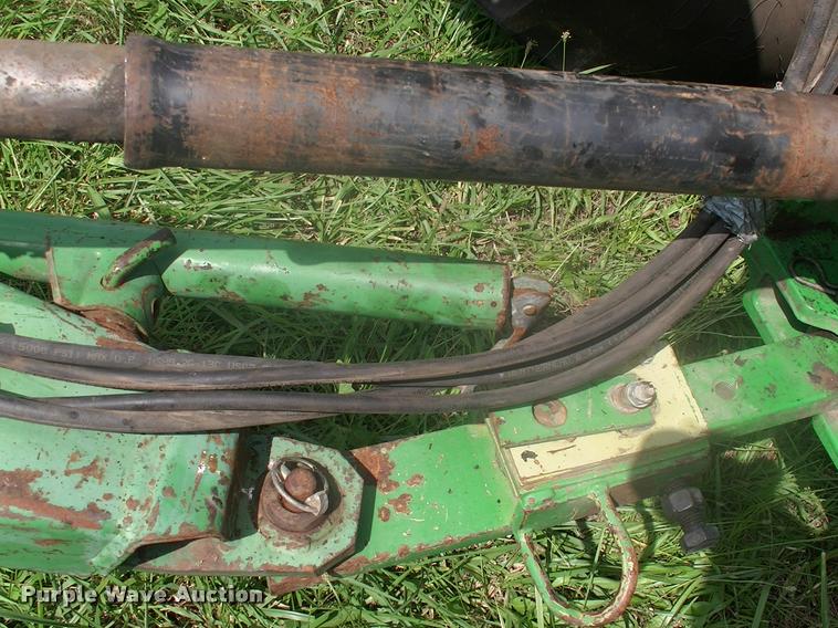 image for item DK9607 1981 John Deere 510 round baler