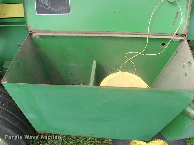 image for item DK9607 1981 John Deere 510 round baler
