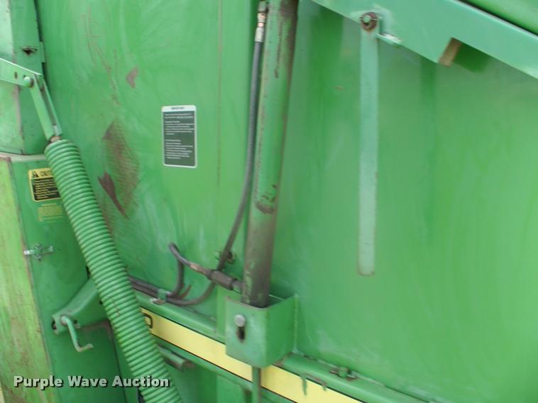 image for item DK9607 1981 John Deere 510 round baler