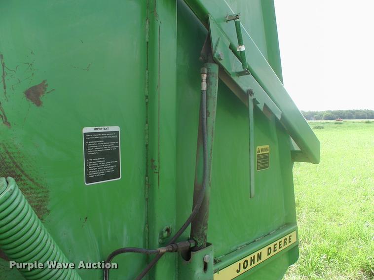 image for item DK9607 1981 John Deere 510 round baler