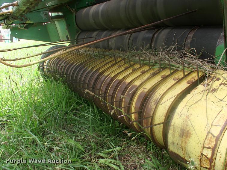 image for item DK9607 1981 John Deere 510 round baler