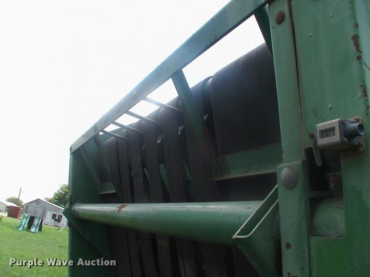 image for item DK9607 1981 John Deere 510 round baler