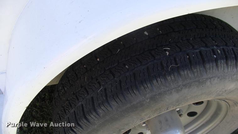 image for item DK9635 2015 CM CMH1243-16 horse trailer