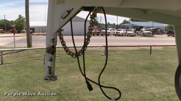 image for item DK9635 2015 CM CMH1243-16 horse trailer