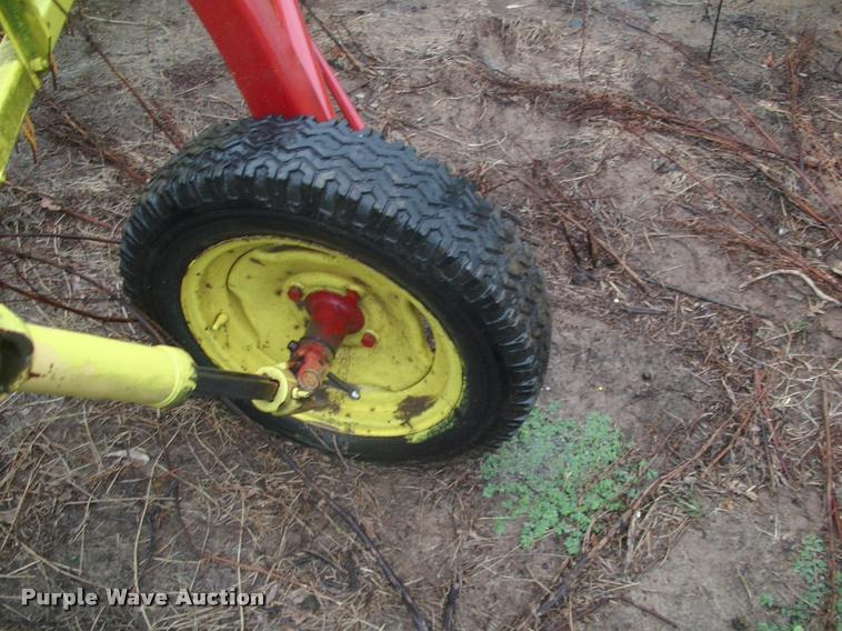 image for item DK9637 New Holland 256 side delivery hay rake
