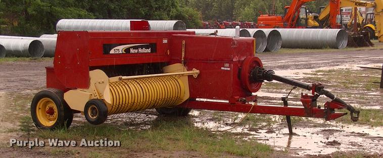 image for item DK9639 2007 New Holland 575 small square baler