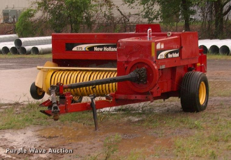 image for item DK9639 2007 New Holland 575 small square baler