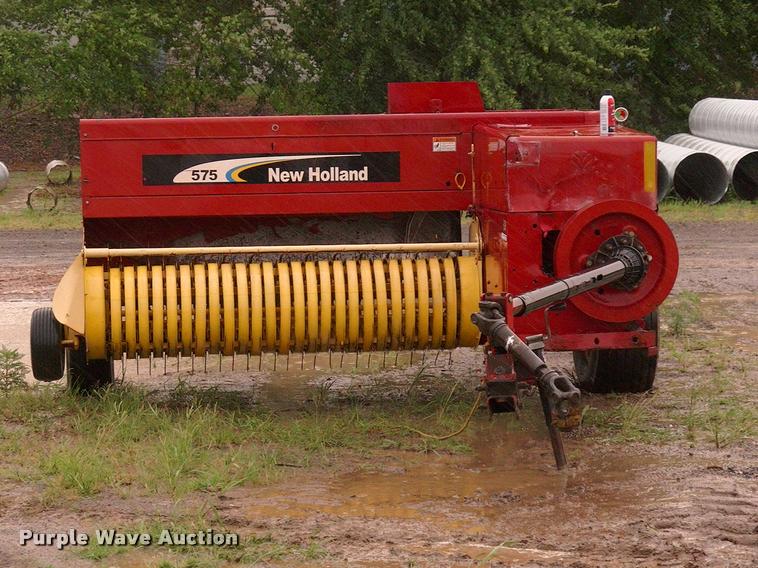 image for item DK9639 2007 New Holland 575 small square baler