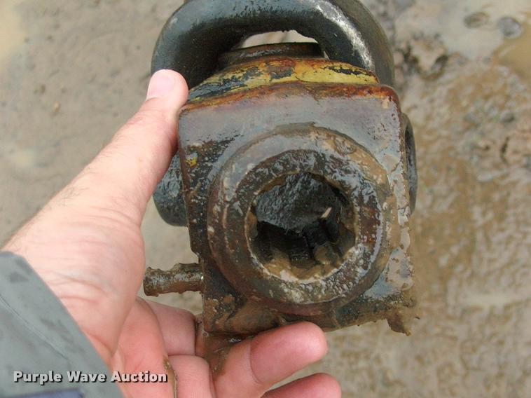 image for item DK9639 2007 New Holland 575 small square baler