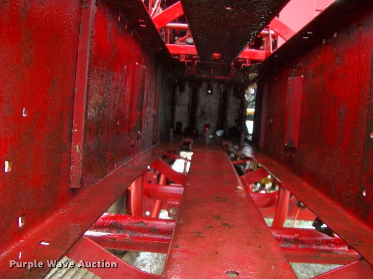 image for item DK9639 2007 New Holland 575 small square baler