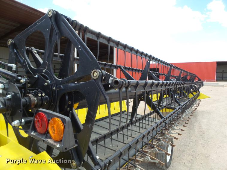 image for item DL9105 2014 Honey Bee WS30 grain belt swather head