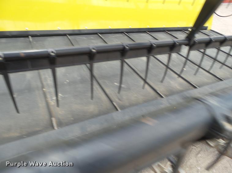 image for item DL9105 2014 Honey Bee WS30 grain belt swather head